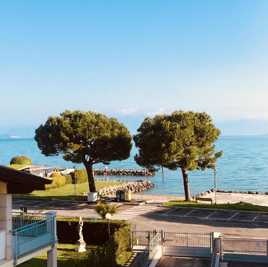 Casa Caterina Lake View Holidays Apartments Peschiera del Garda Exterior foto