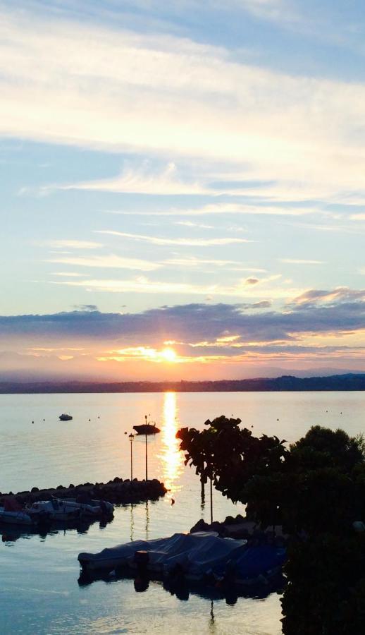 Casa Caterina Lake View Holidays Apartments Peschiera del Garda Exterior foto